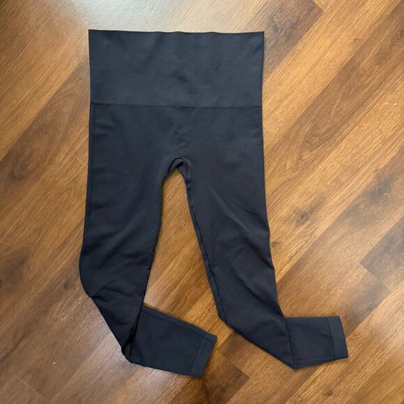 Spanx High Rise Seamless Leggings Black Casual Minimalist Athleisure Sz Large - Picture 1 of 8